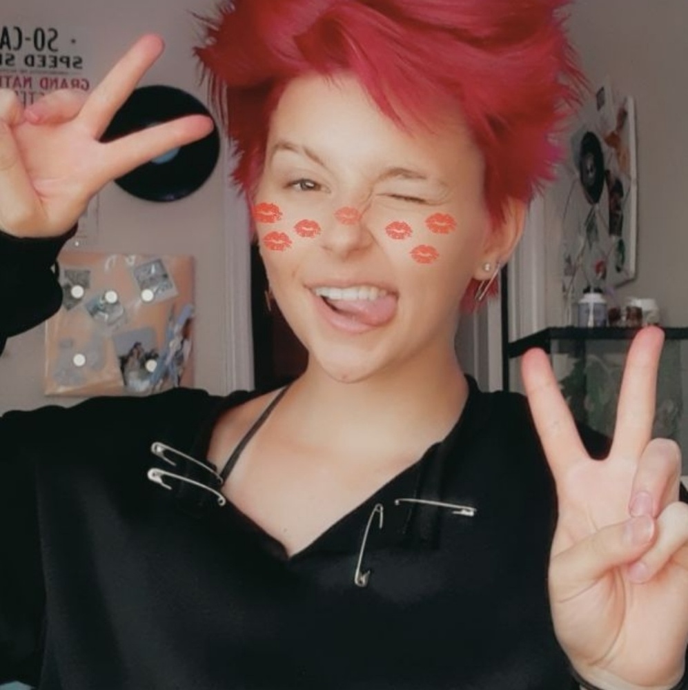 Meet your Posher, Capri